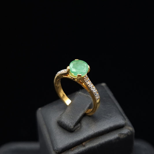Green Onyx and Zirconium Side-stone Pave Style Gold-plated Silver ring